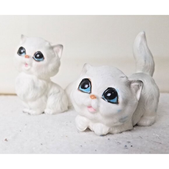 JAPAN Other - Pair of Vintage Porcelain White Persian Cats Kittens Figurines Japan A364 blue